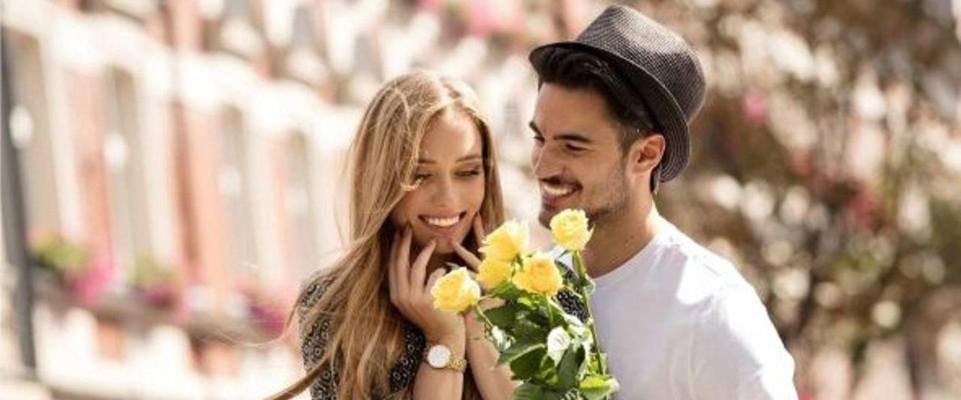 Creating a Romantic Atmosphere: A Guide for First Dates